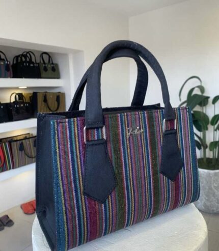 Dark multicolour asooke
