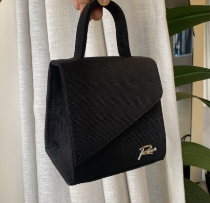 Toke bag in black