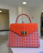 Tinuke in orange
